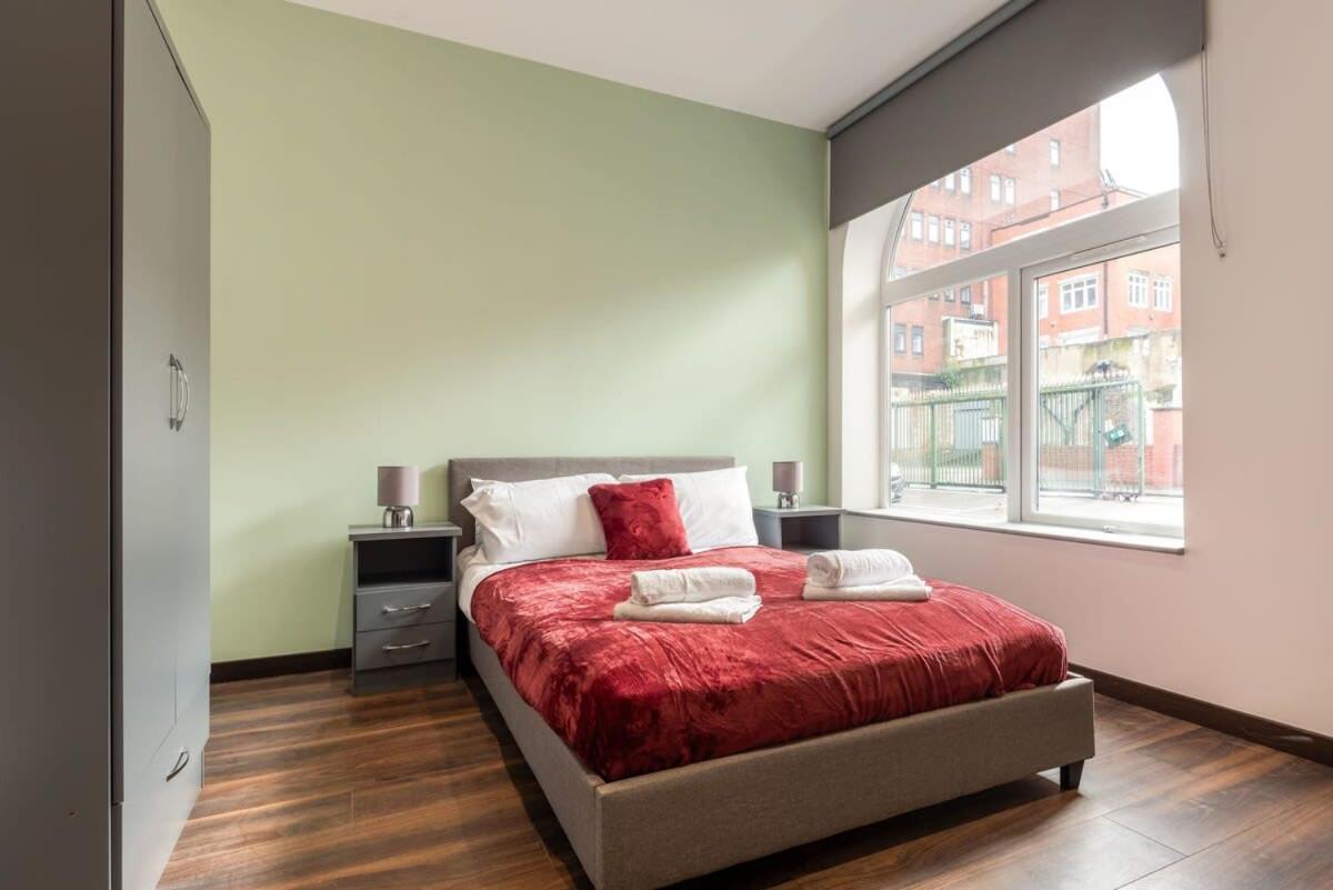 Apartment Characterful 2 Bed With Parking In Hull