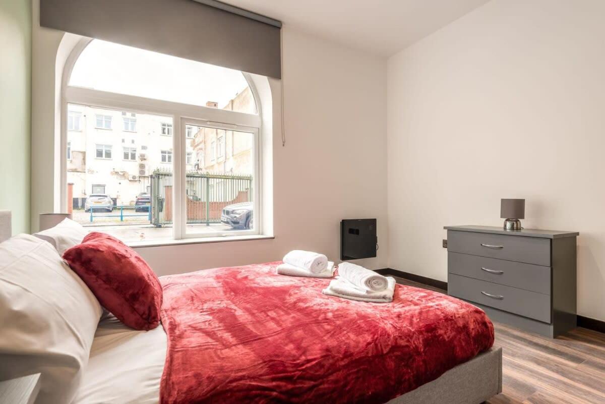 Apartment Characterful 2 Bed With Parking In Hull Kingston upon Hull